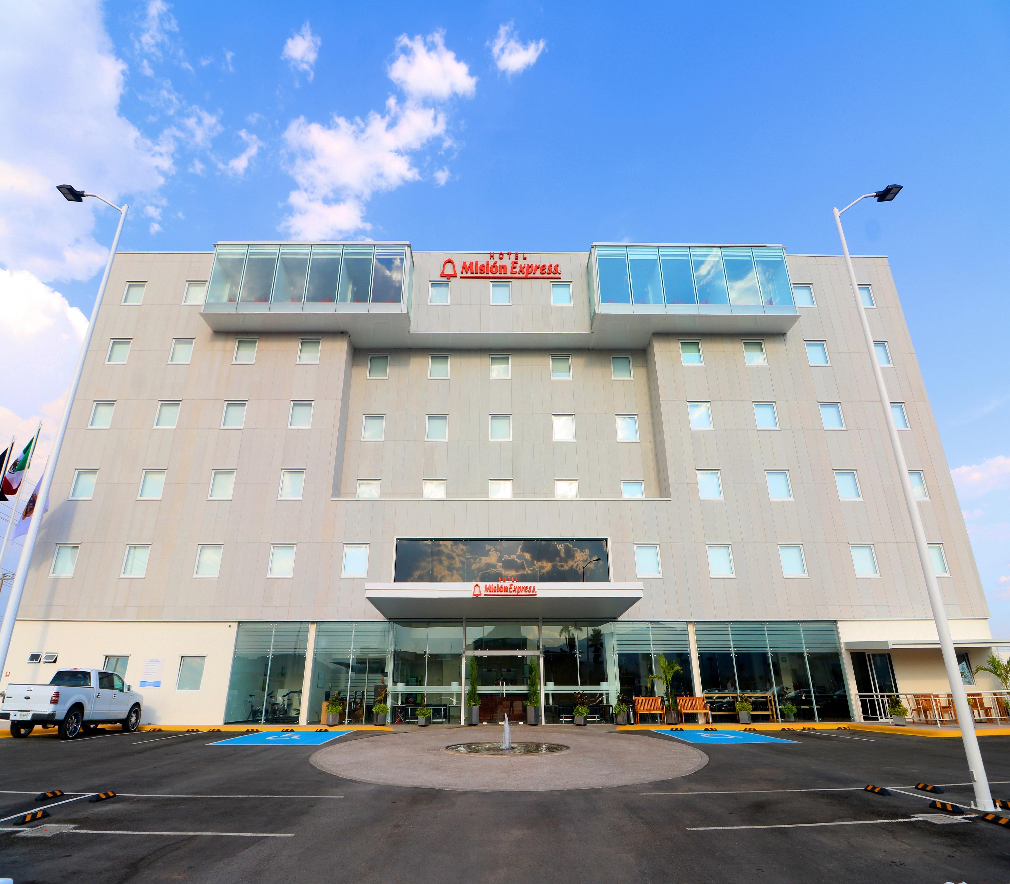 Hotel Mision Express Querétaro Exterior foto