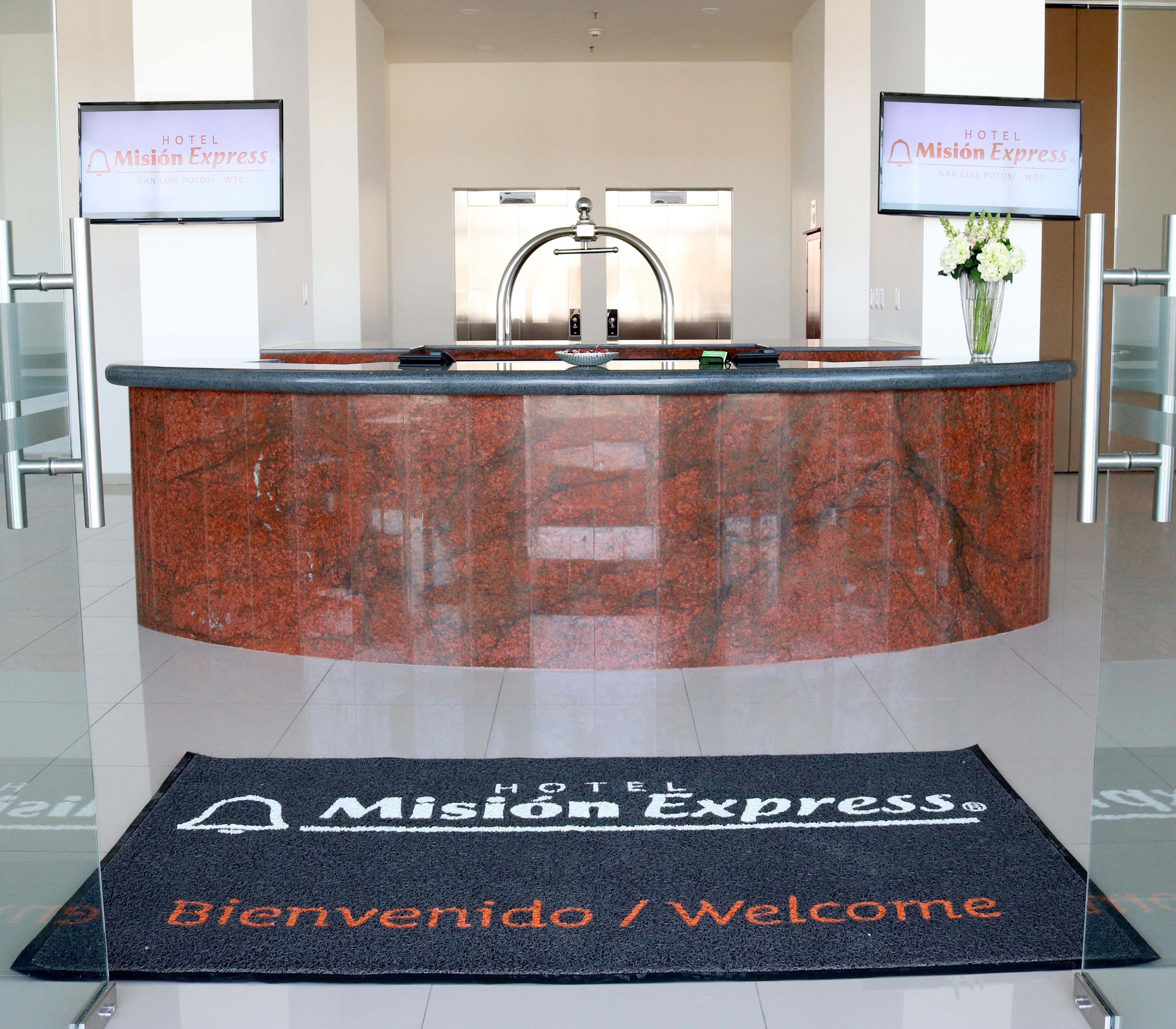 Hotel Mision Express Querétaro Exterior foto